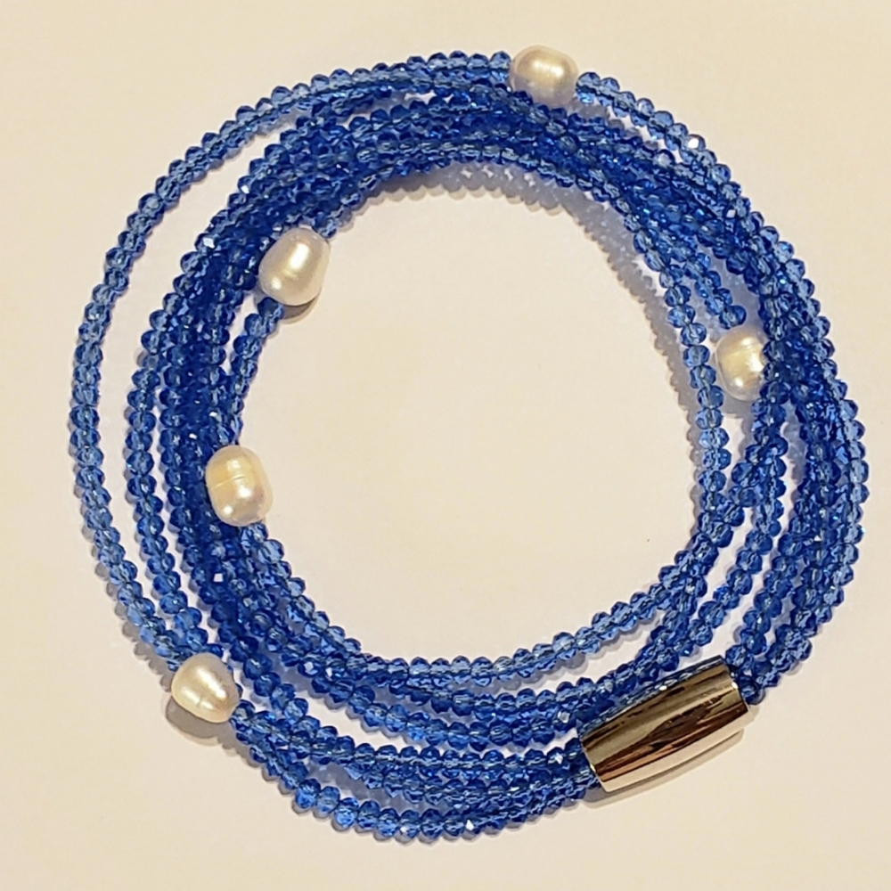 Vantel Pearls Drawn to You Wrap
